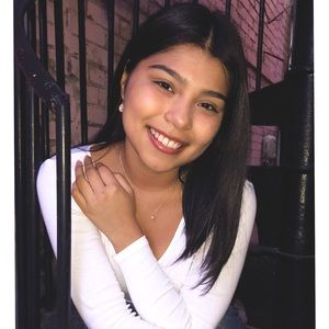 Meet your Posher, Rocio